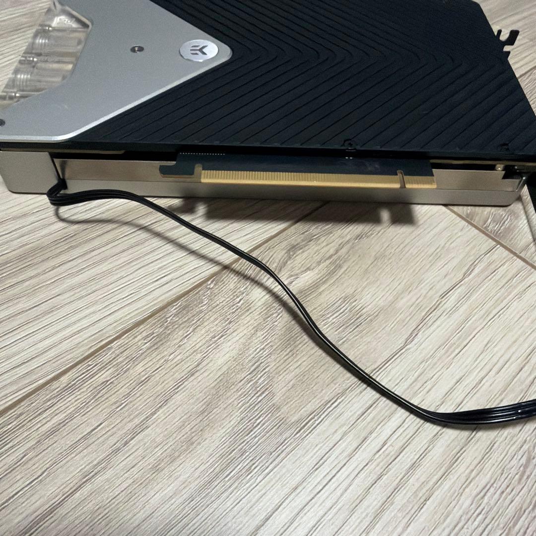 E*n様 NVIDIA RTX 3090 Ti Founders Edition