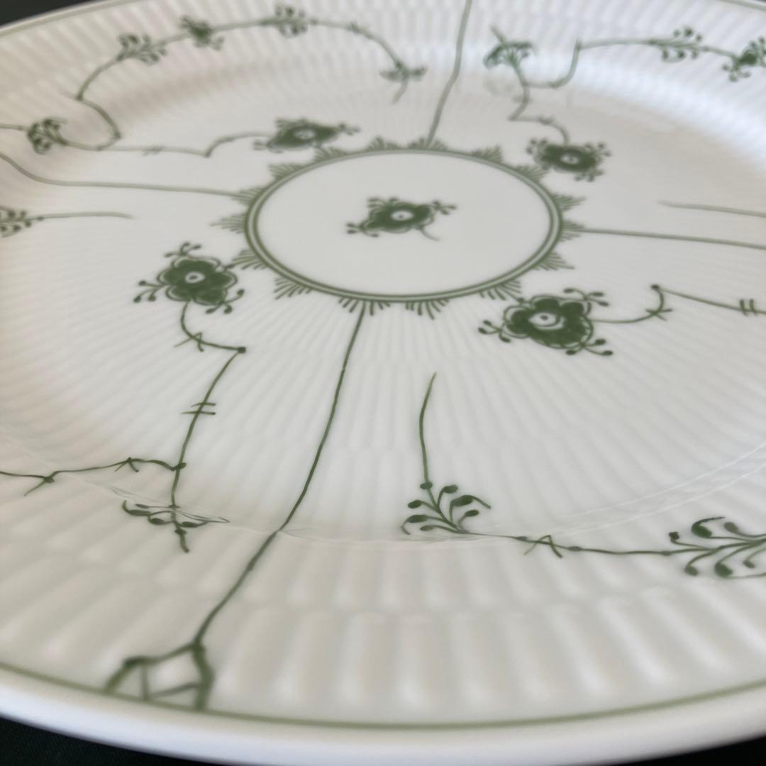 【未使用】 レア ロイヤルコペンハーゲン グリーンフルーテッド ディナープレート