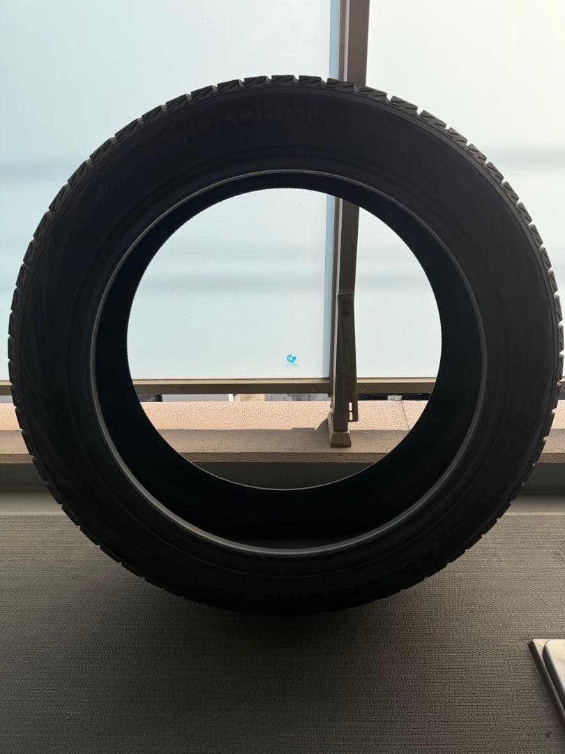 ヨコハマタイヤ　スタッドレス　アイスガード235/50R21 101Q IG70