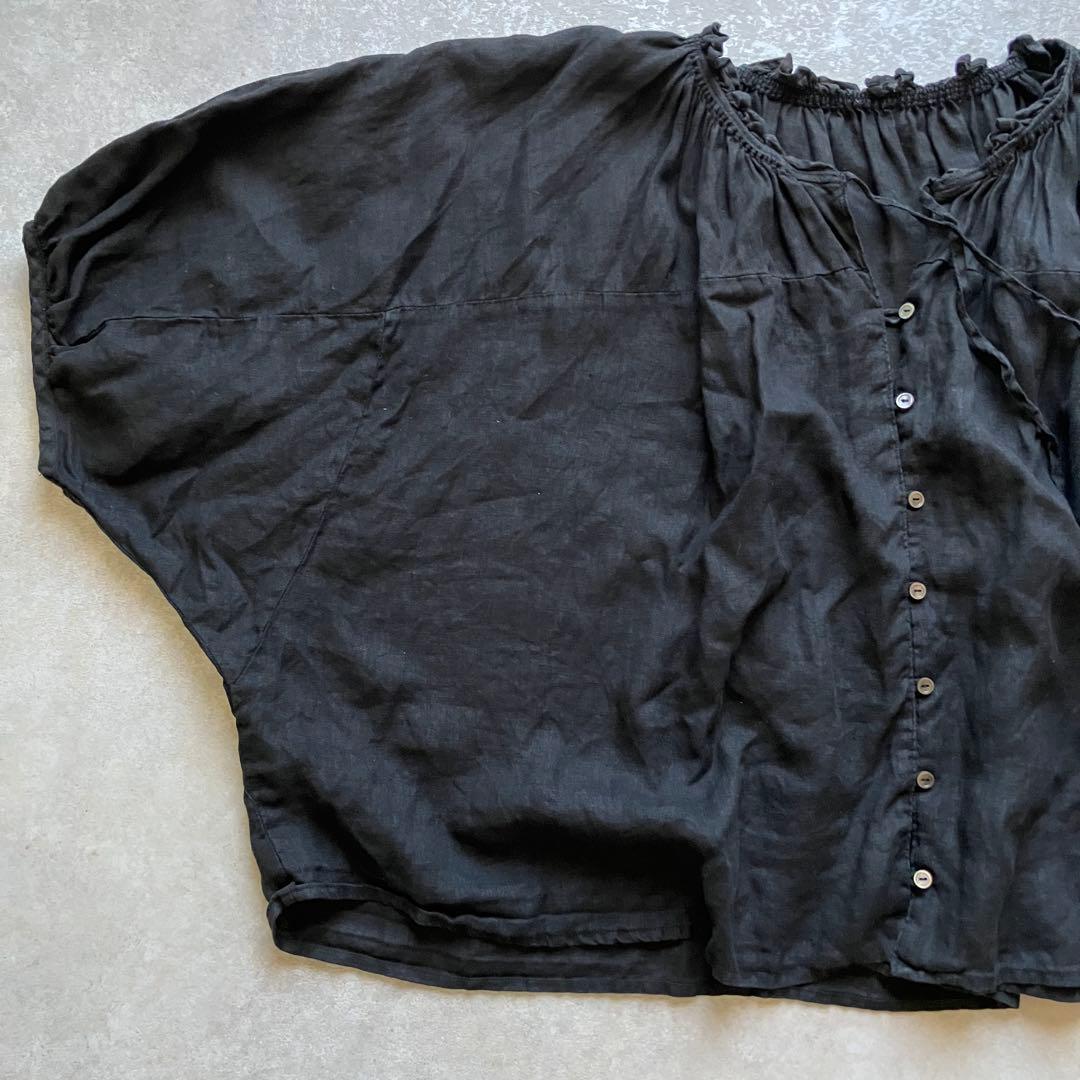完売品 ネストローブ リネンVネックフリルブラウス 黒 ウォッシャブル