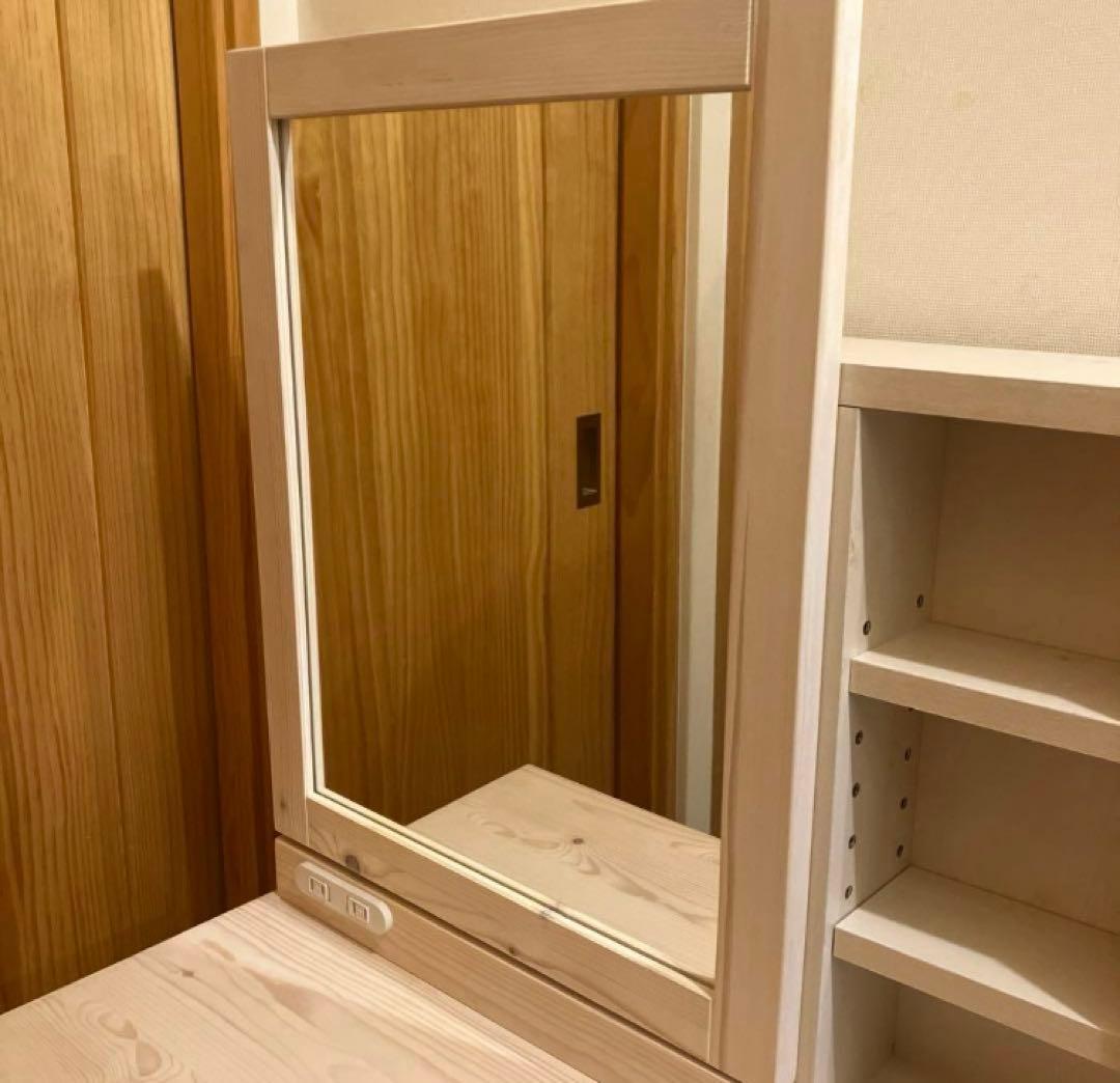 お値下げしました！！ドレッサー　鏡台　お洒落　ホワイト　スツール付