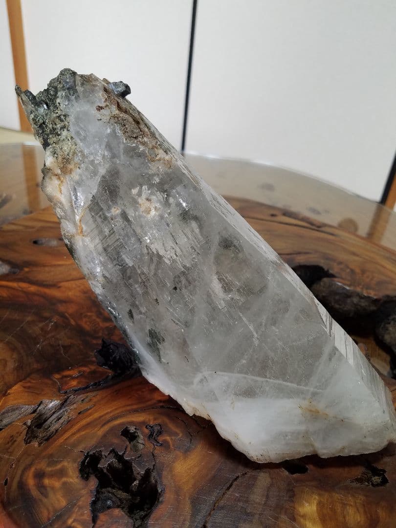 ネパール　ガネーシュヒマール産クローライト