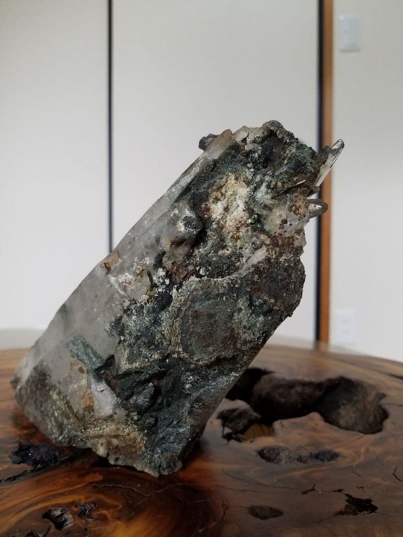 ネパール　ガネーシュヒマール産クローライト