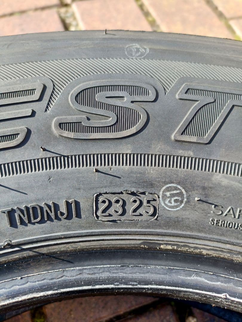 新車外し ジムニーノマド 2本タイヤセット 195/80R15