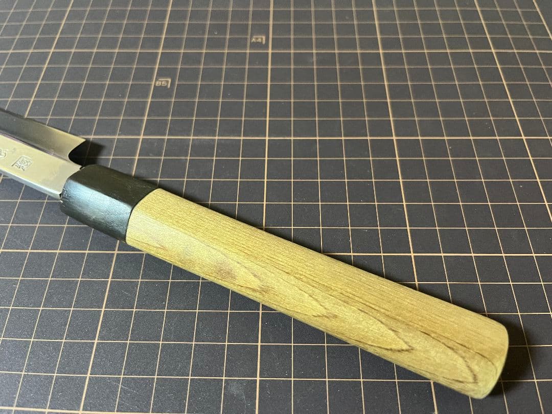 かね惣 柳刃包丁 鏡面 フグ引き 刃渡り24cm ８寸 水牛柄