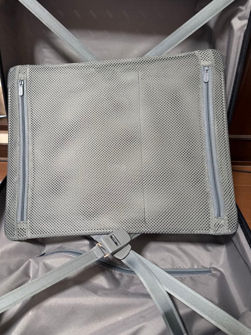 【新品】リモワ　サルサ　ブラック　48L