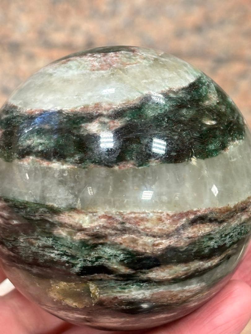 グリーンマイカと水晶共生　スフィア7.18cm レア模様　天然石