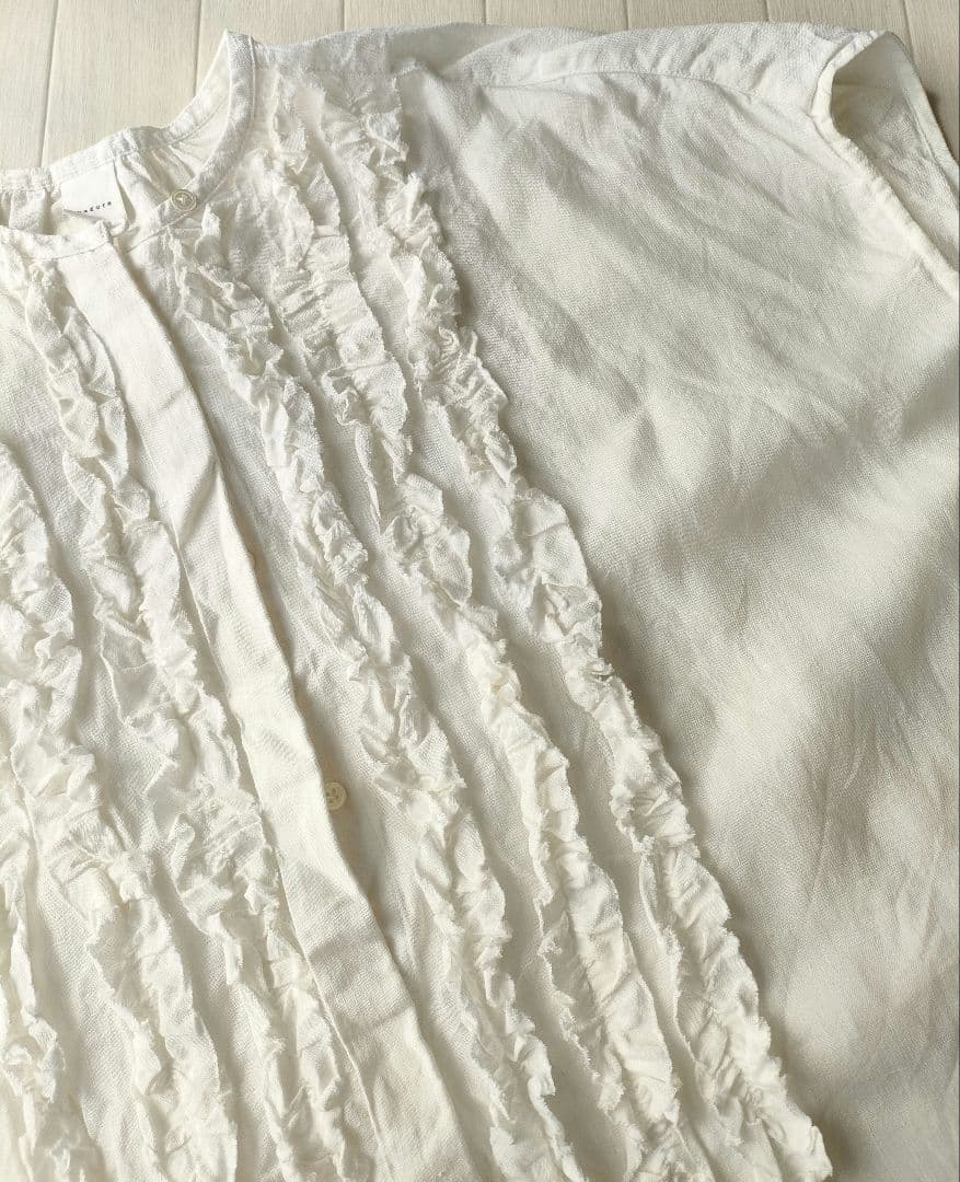 専用◎かぐれ　リネンフリルフレンチワイドシャツ　ホワイト