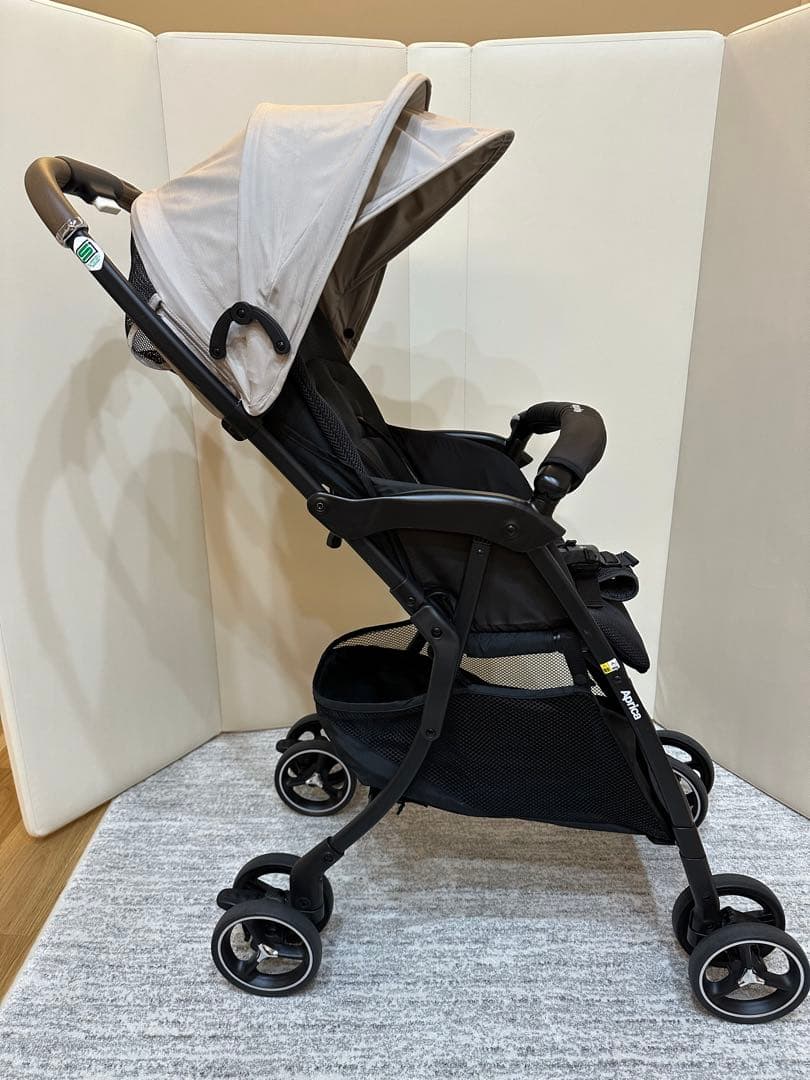 期間限定値下げ！Aprica マジカルエアーフリー2023年式ベージュ