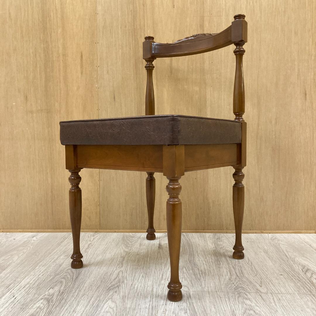 徳田家具　TOKUDA 　デスクチェア　椅子　アンティーク調