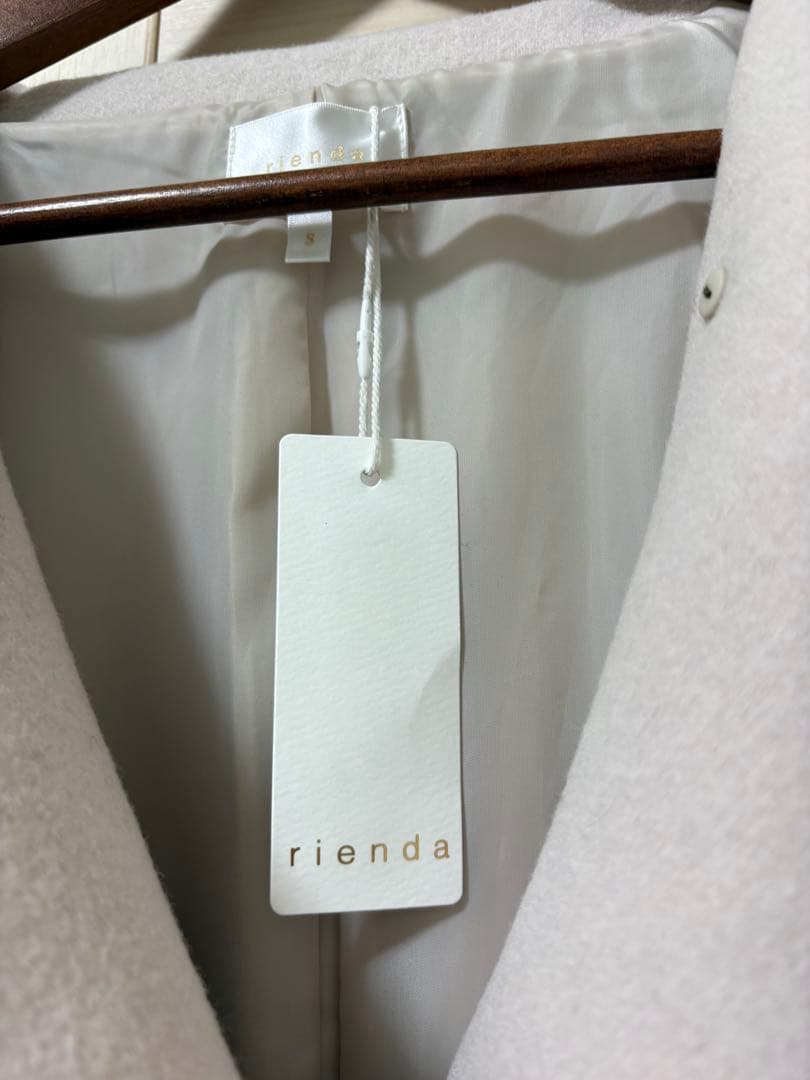 rienda25オーバーネックシンデレララインコート SリエンダBEG 新品
