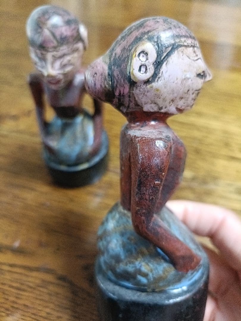 バリ島購入木製人形２体１２センチ