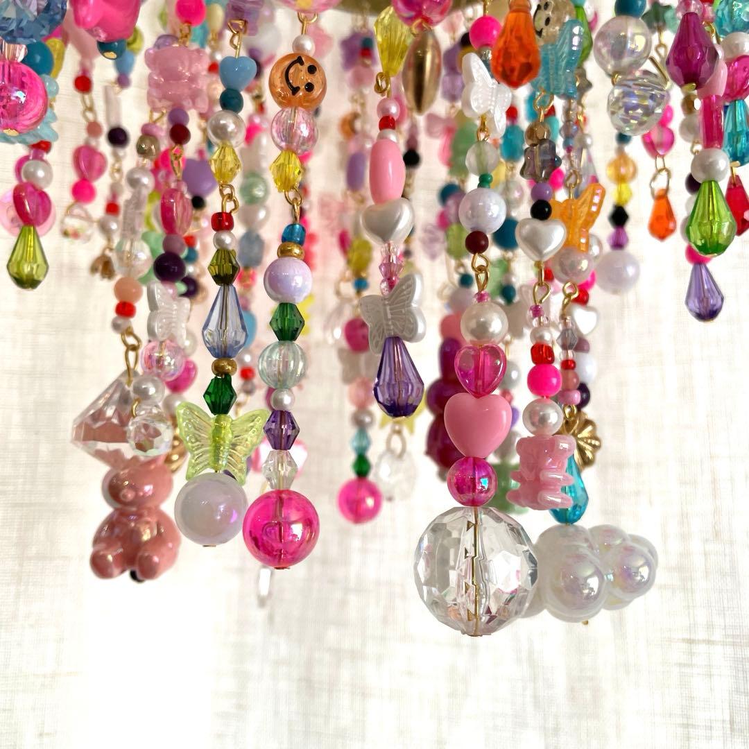 ミニシャンデリア　カラフルビーズ　天井照明　シーリングライト　ビーズ　キラキラ