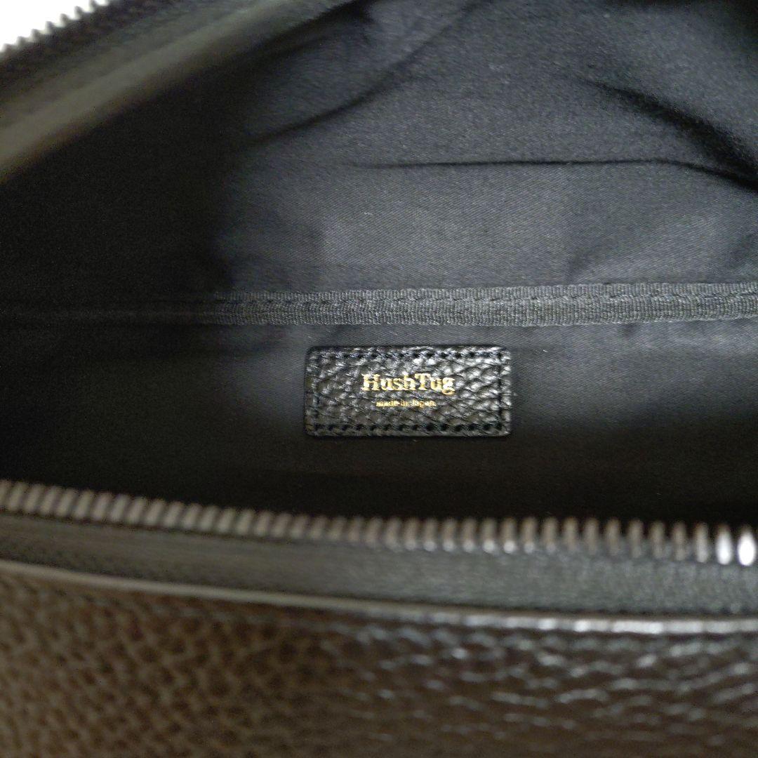 黒いレザー風ボディバッグ