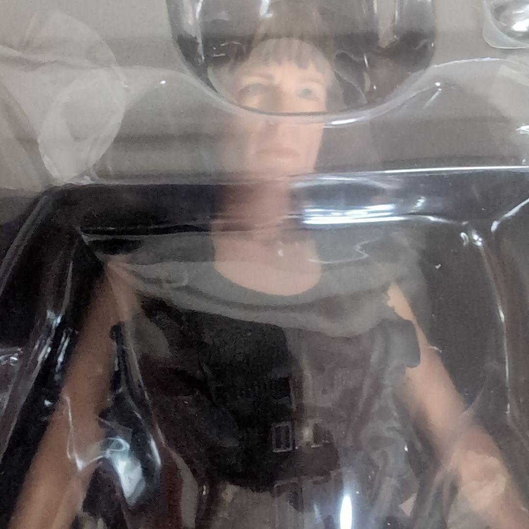 ホットトイズ　サラ・コナー　フィギュア　ターミネーター2