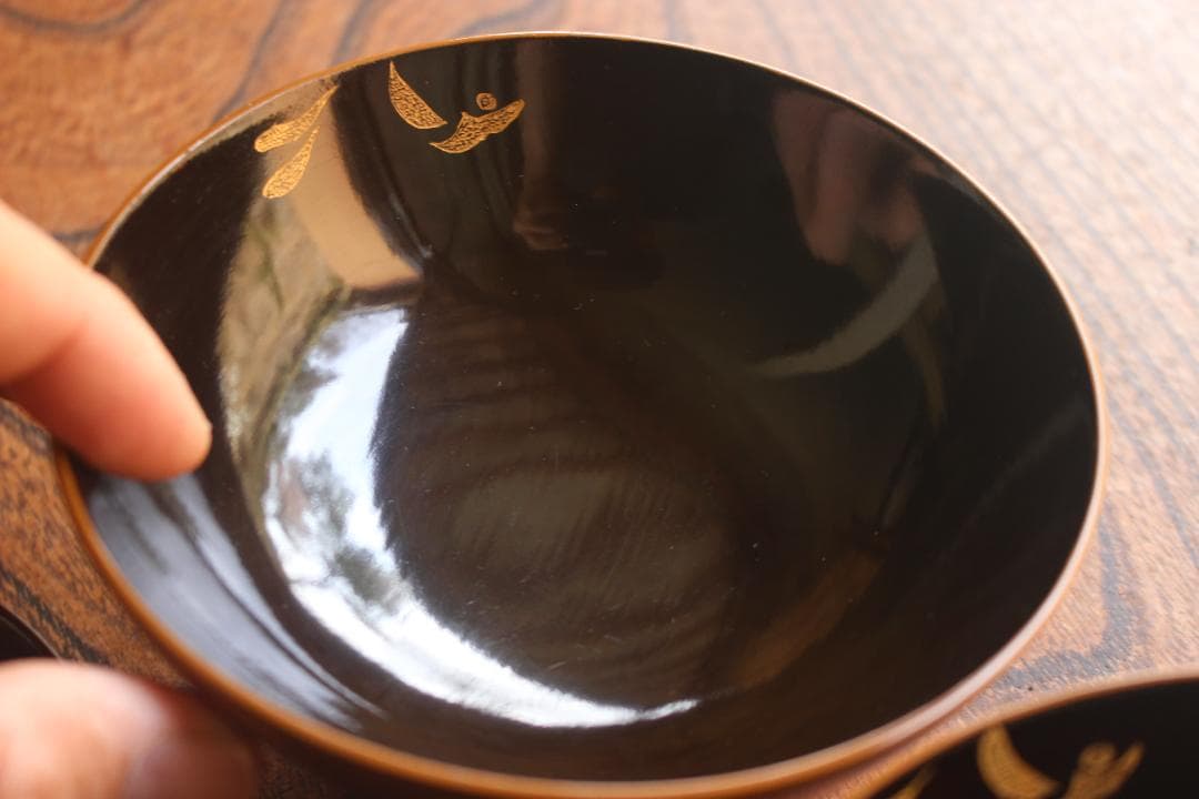 時代黄漆に風情ある沈金沈黒鳳凰文のお椀2点（検輪島塗京塗懐石椀蒔絵椀沈金椀