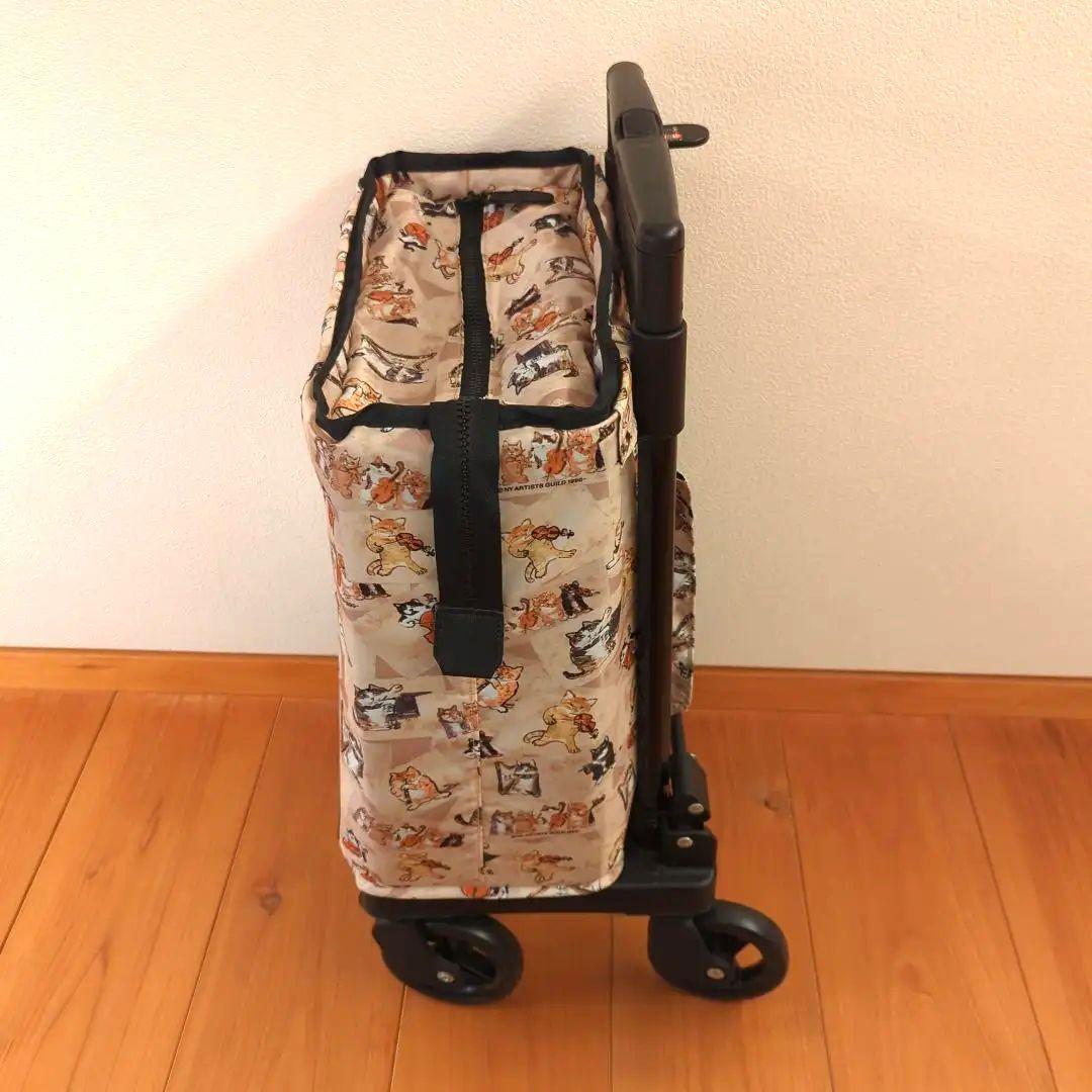 かわいいネコ柄のショッピングカート