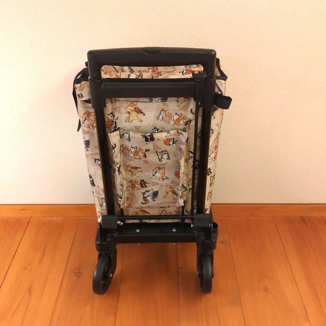 かわいいネコ柄のショッピングカート