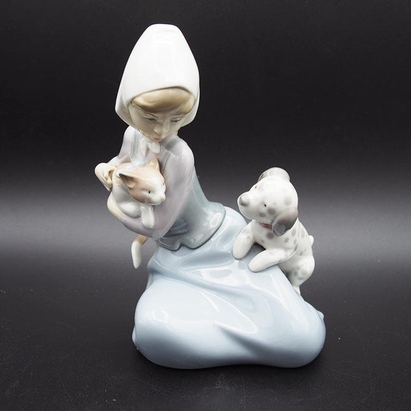リヤドロ LLADRO 5032 少女と猫と犬 Little Friskies