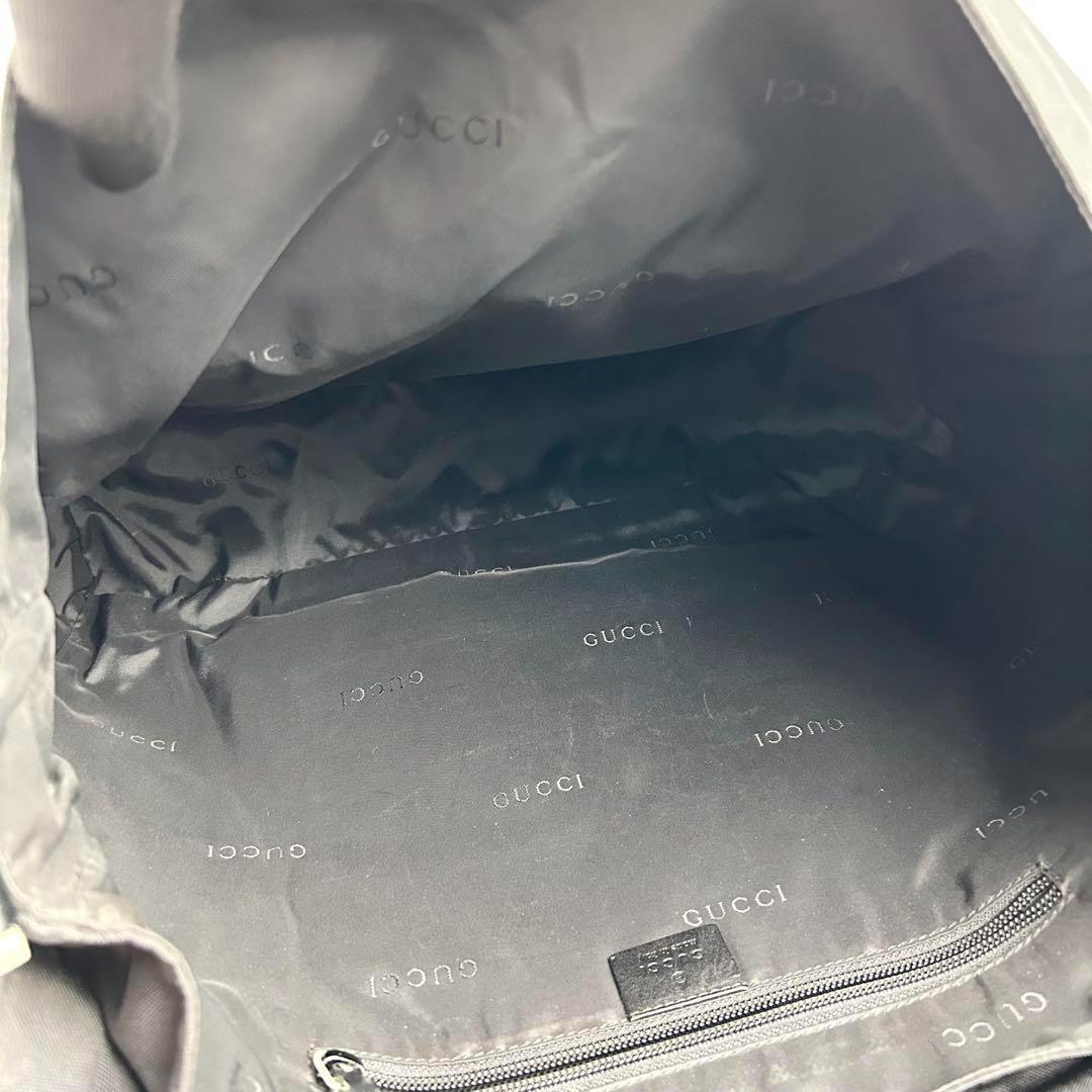美品✨ グッチ ショルダーバッグ メッセンジャー ナイロン ブラック ロゴ