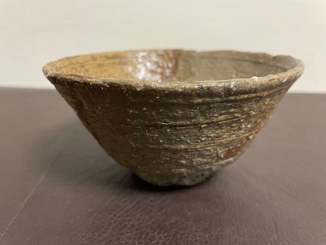 森田十雨　片身替茶盌　共箱　栞　茶碗　高麗茶碗　茶道具