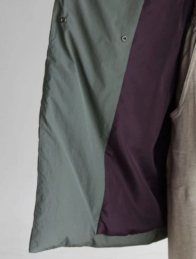 【新品タグ付】ヤマダヤ ラディエイト パデットロングベスト ダウンベスト