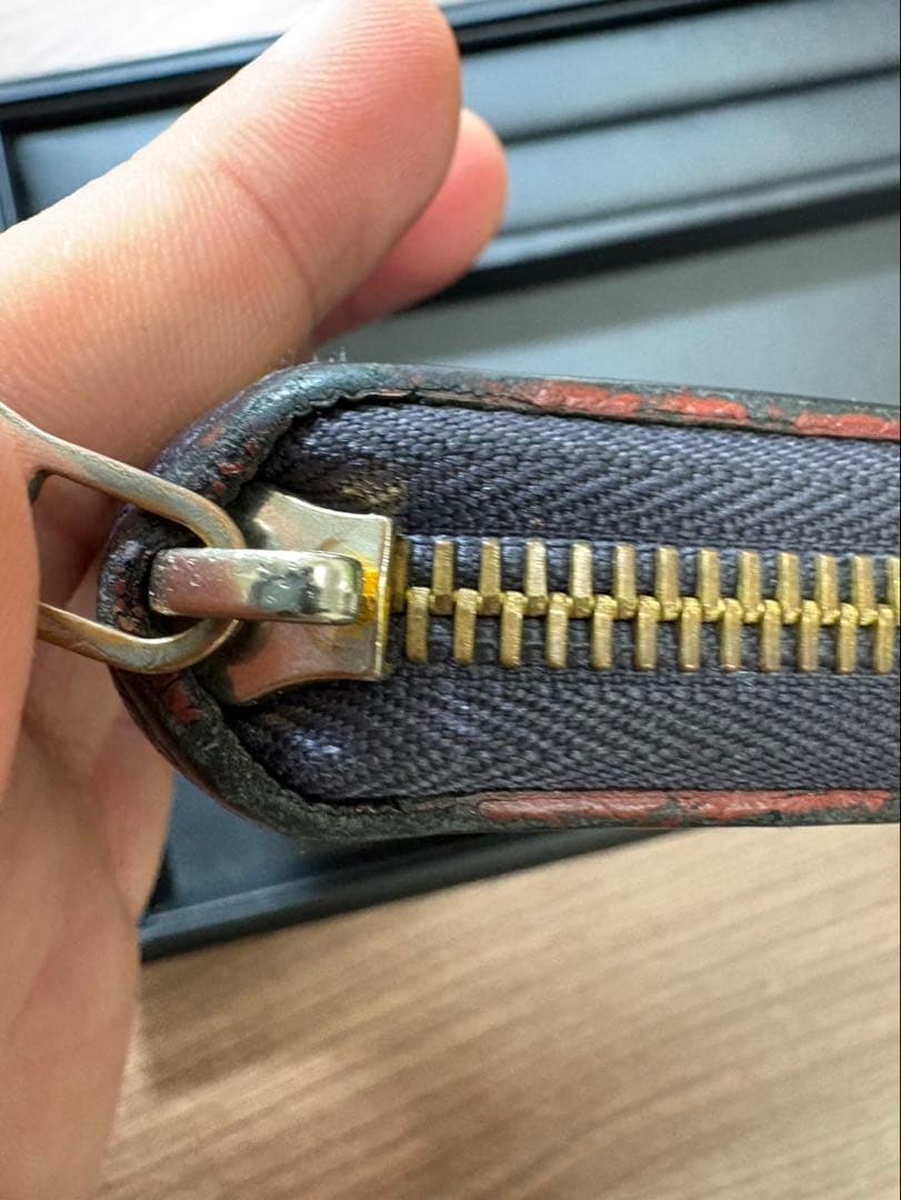 LOUIS VUITTON（ルイヴィトン）　長財布