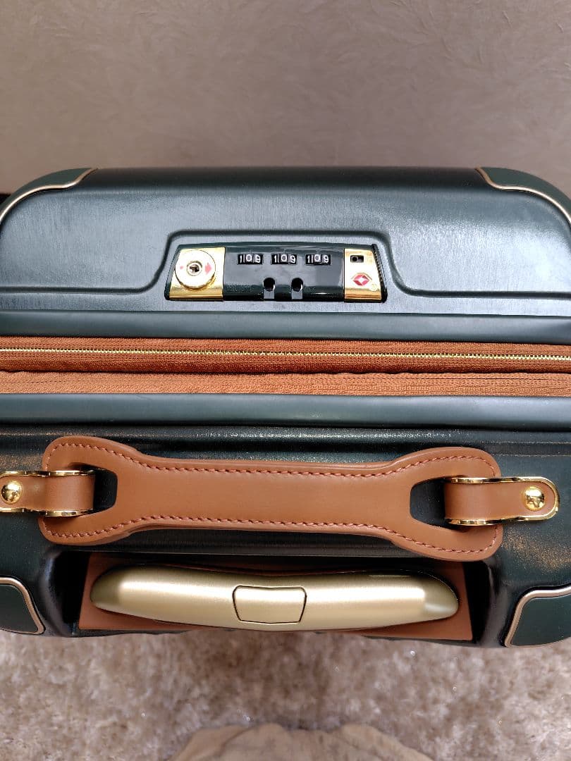 hartmann ノヴァクラシック　スーツケース　ダークグリーン　サムソナイト