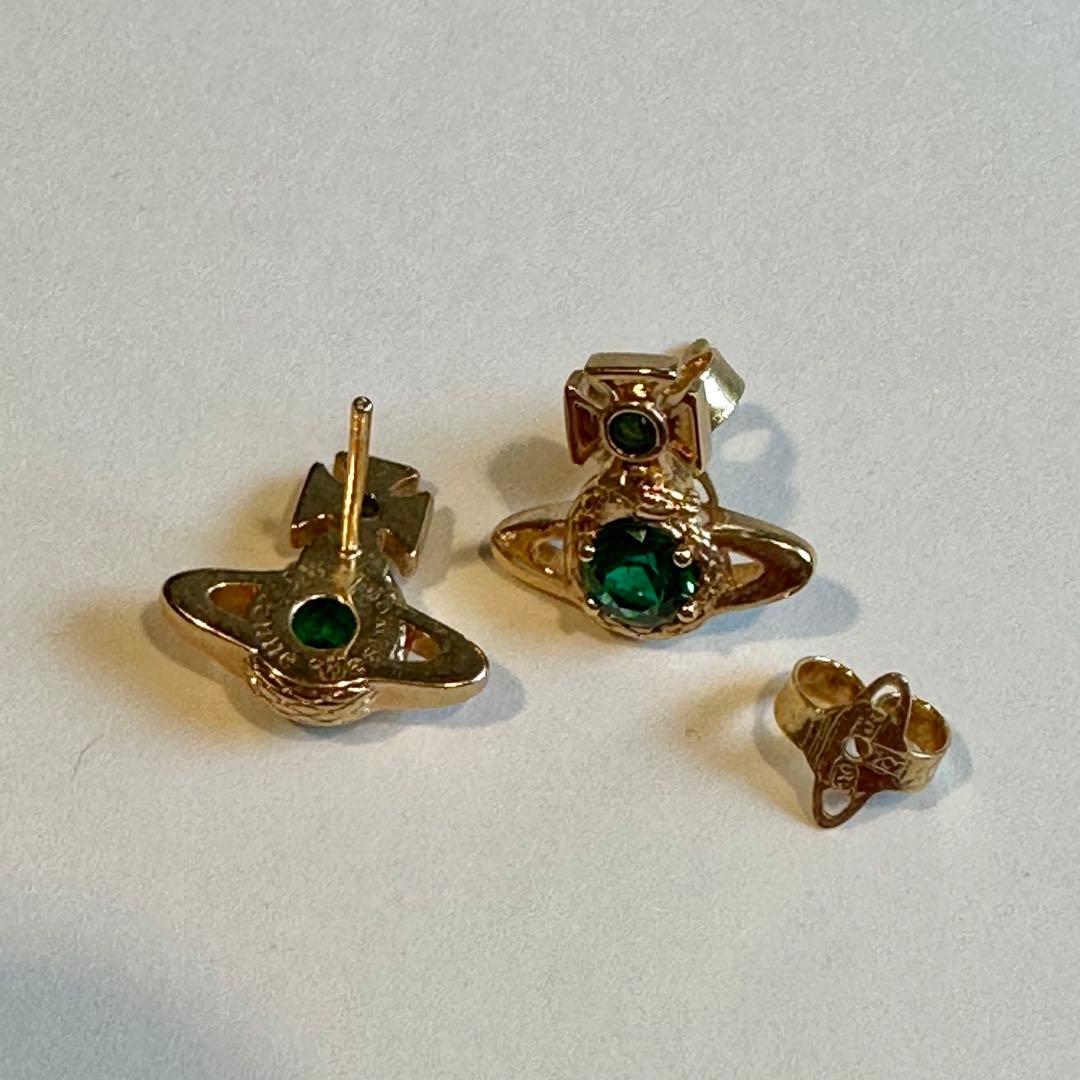 viviennewestwood 蛇ピアス