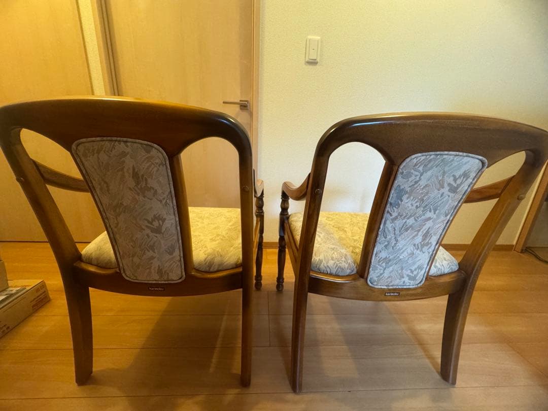 カリモク木製アームチェア 1脚ヴィンテージ家具 (2脚セット販売希望)①