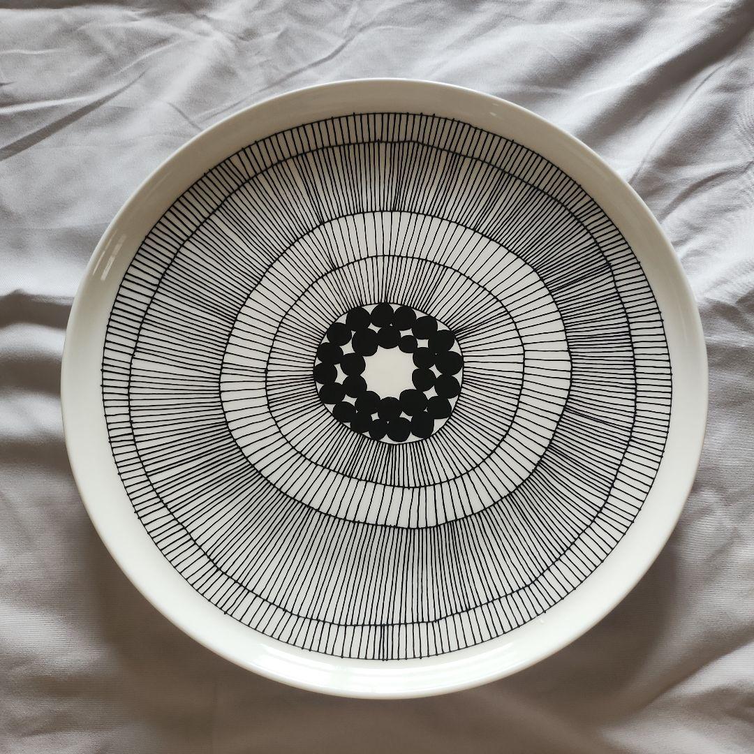 marimekko モダンデザイン皿 ４枚セット