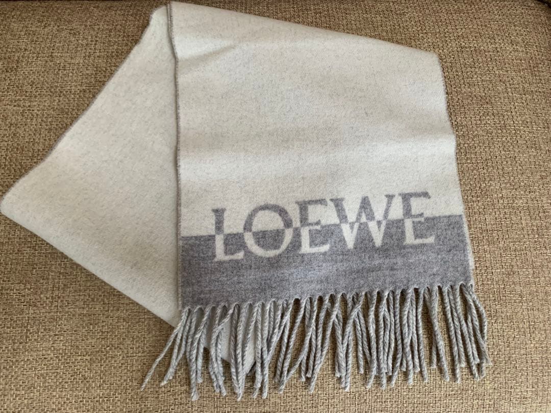 LOEWE ロエベ　マフラー