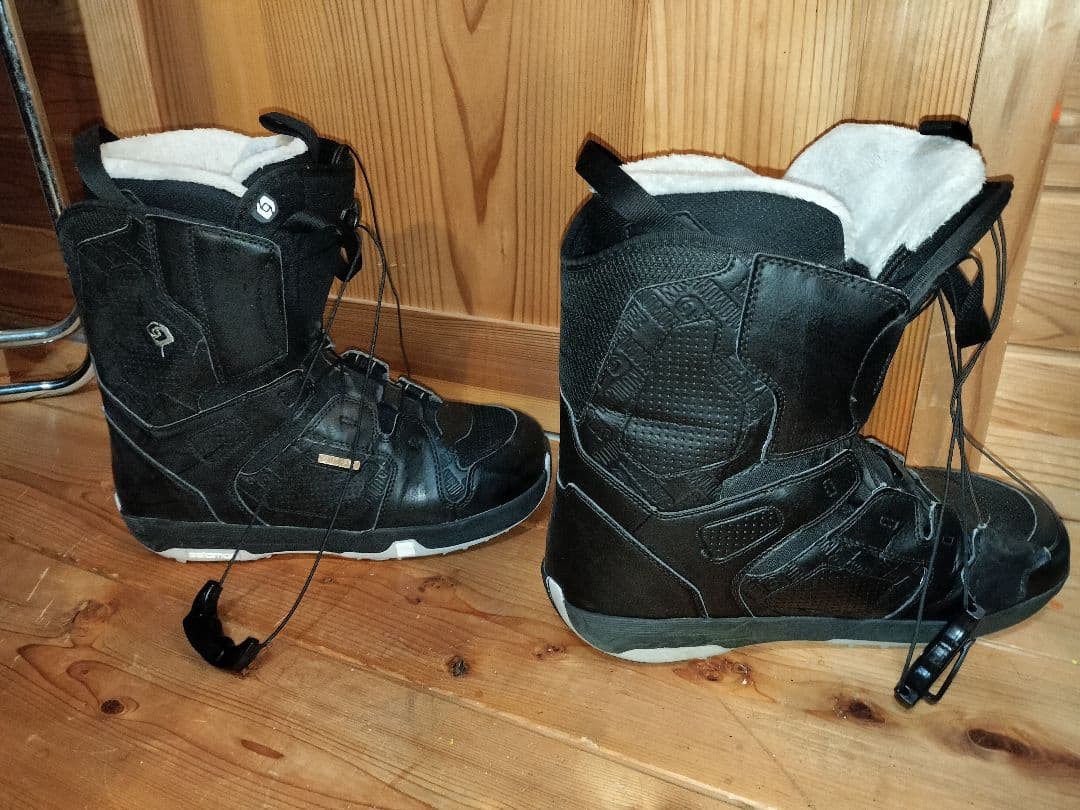 （即購入可）SALOMON サロモン FACTION スノーボードブーツ28.5