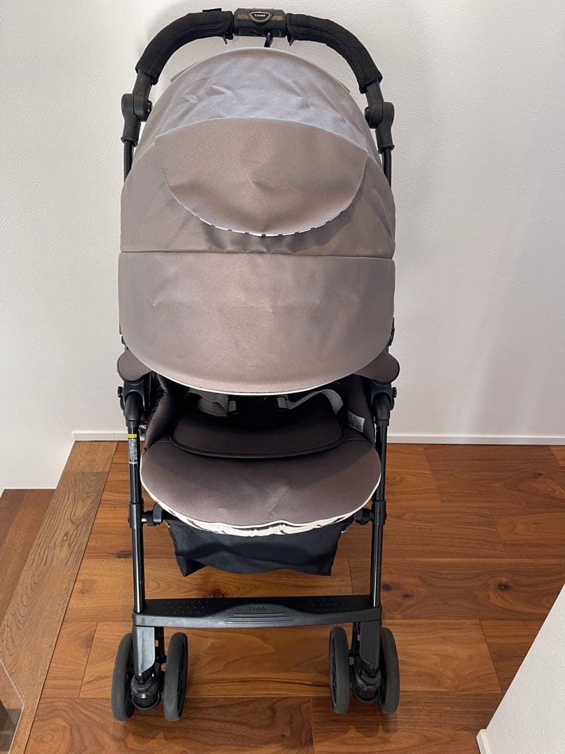 Combi コンビ ベビーカー HANDY エッグショック　メチャカルコンパクト