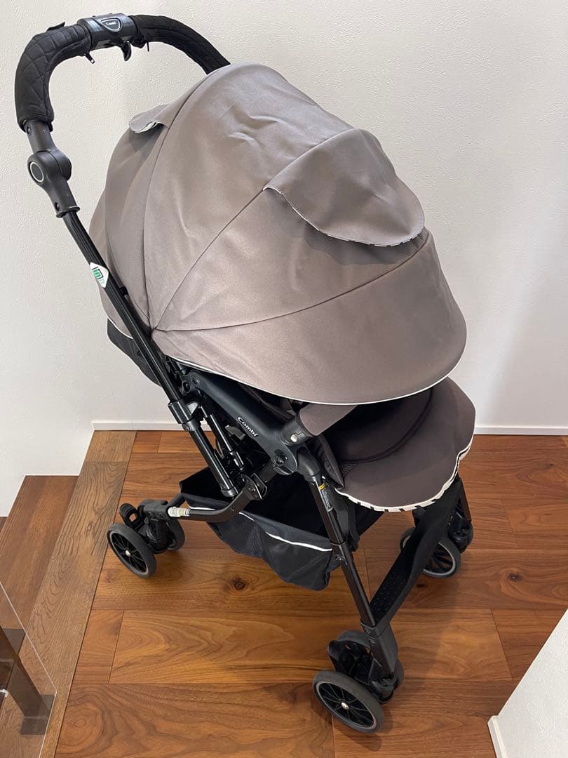 Combi コンビ ベビーカー HANDY エッグショック　メチャカルコンパクト