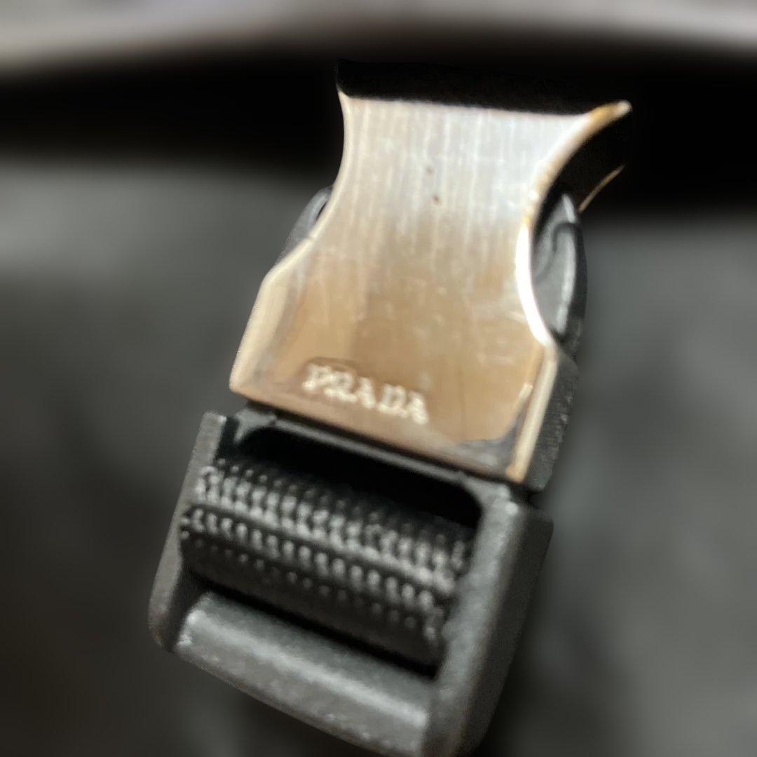 PRADAメッセンジャーバッグ　中古美品良好