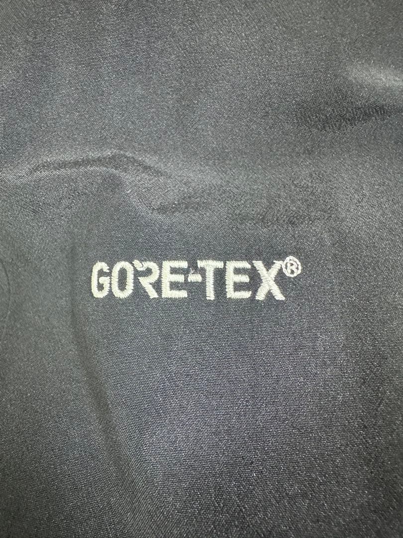 ノースフェイス NP61800 マウンテンジャケット　Lサイズ　K