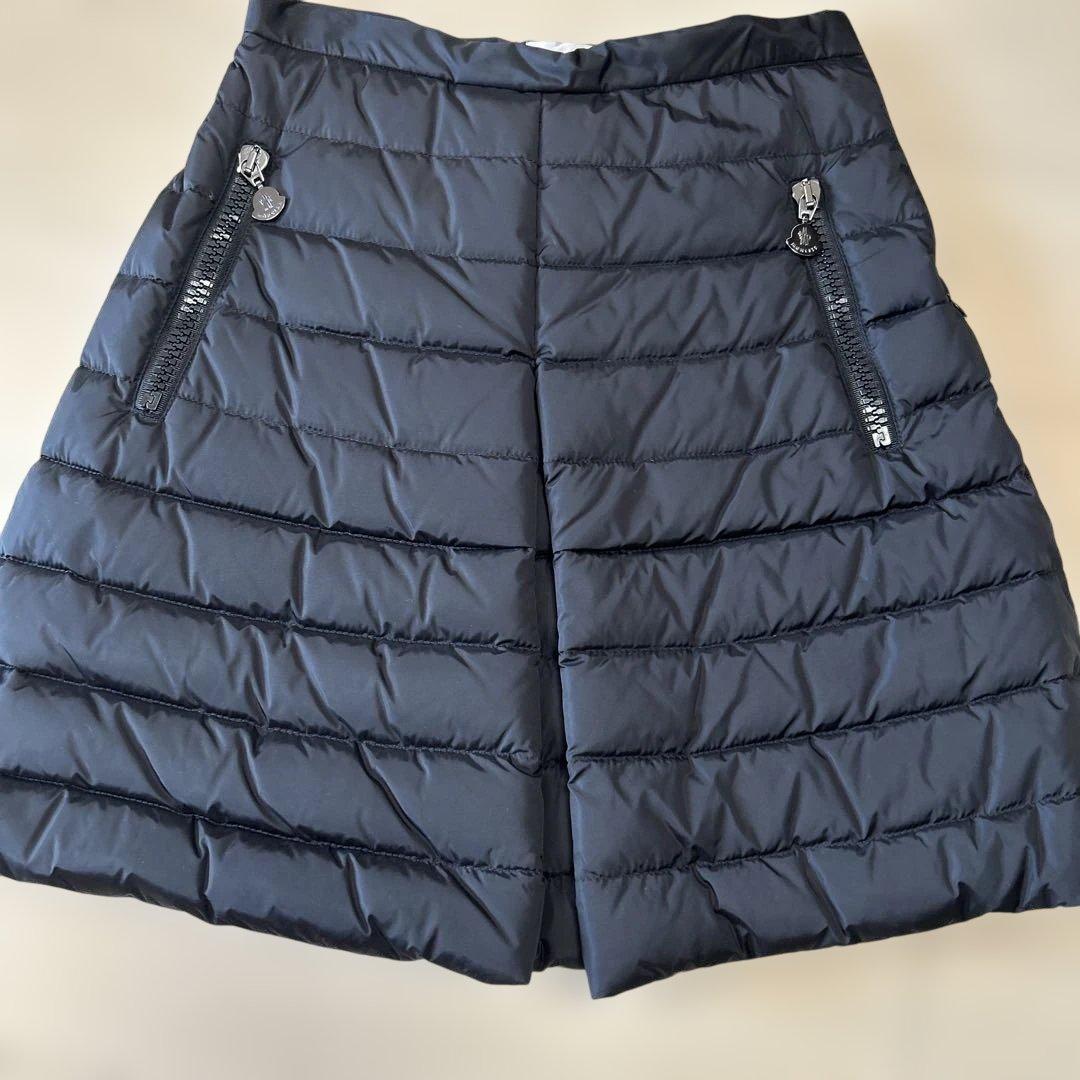 MONCLER ブラック ダウンスカート 40