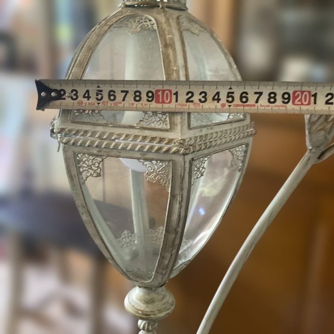 装飾的なフロアスタンド ホワイトゴールド　アンティーク調　ロココ調　姫系