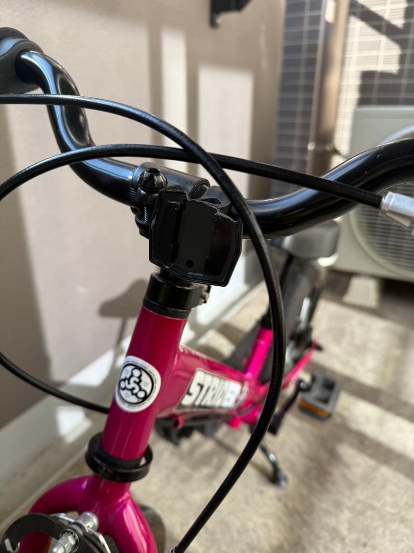 STRIDER 14x ピンク ストライダー　ペダル　スタンド付き　子供用自転車
