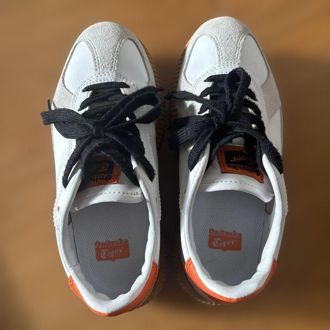 【美品】Onitsuka Tiger DELECITY デレシティ 22.5