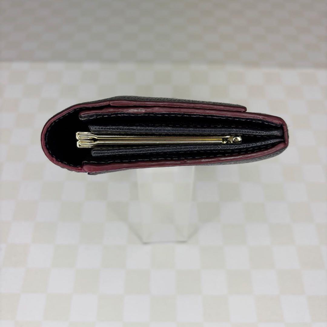 極美品　Vivienne ヴィヴィアン　長財布　二つ折り　がま口　M83
