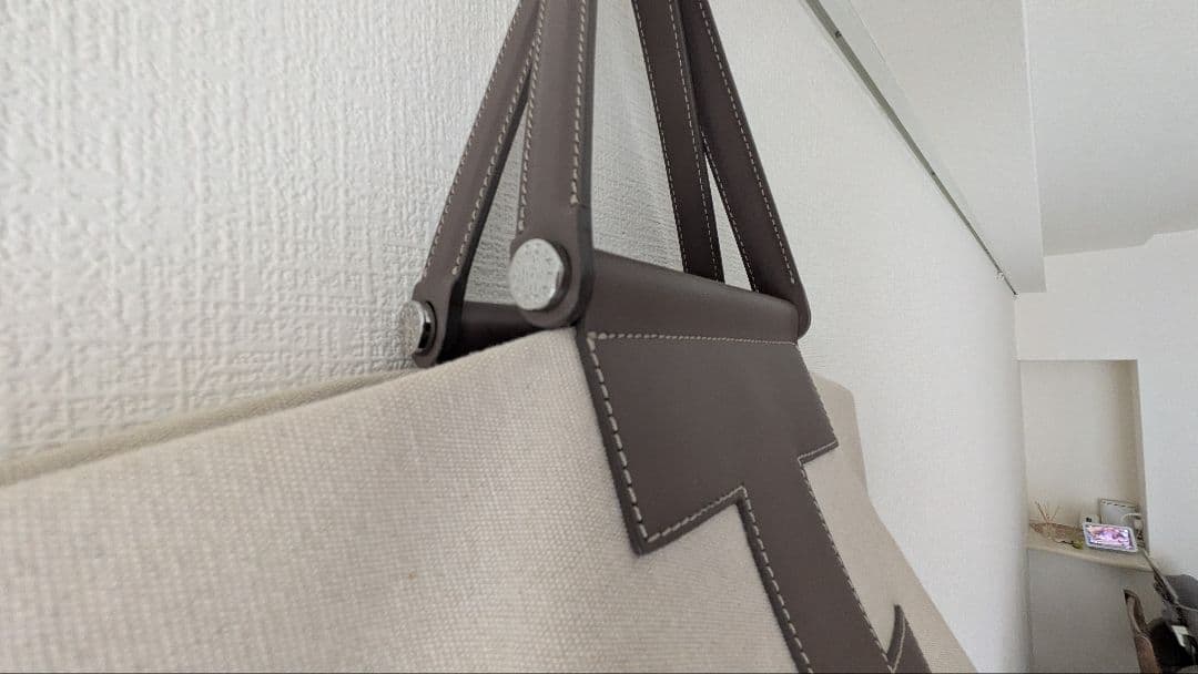 イアクッチ　キャンバストートM グレージュ