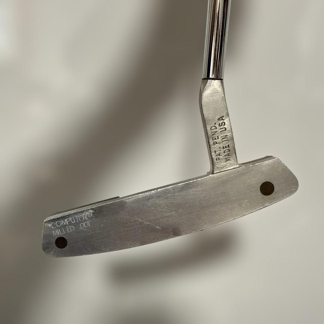 Cobra Limited Edition パター 32 MO 0