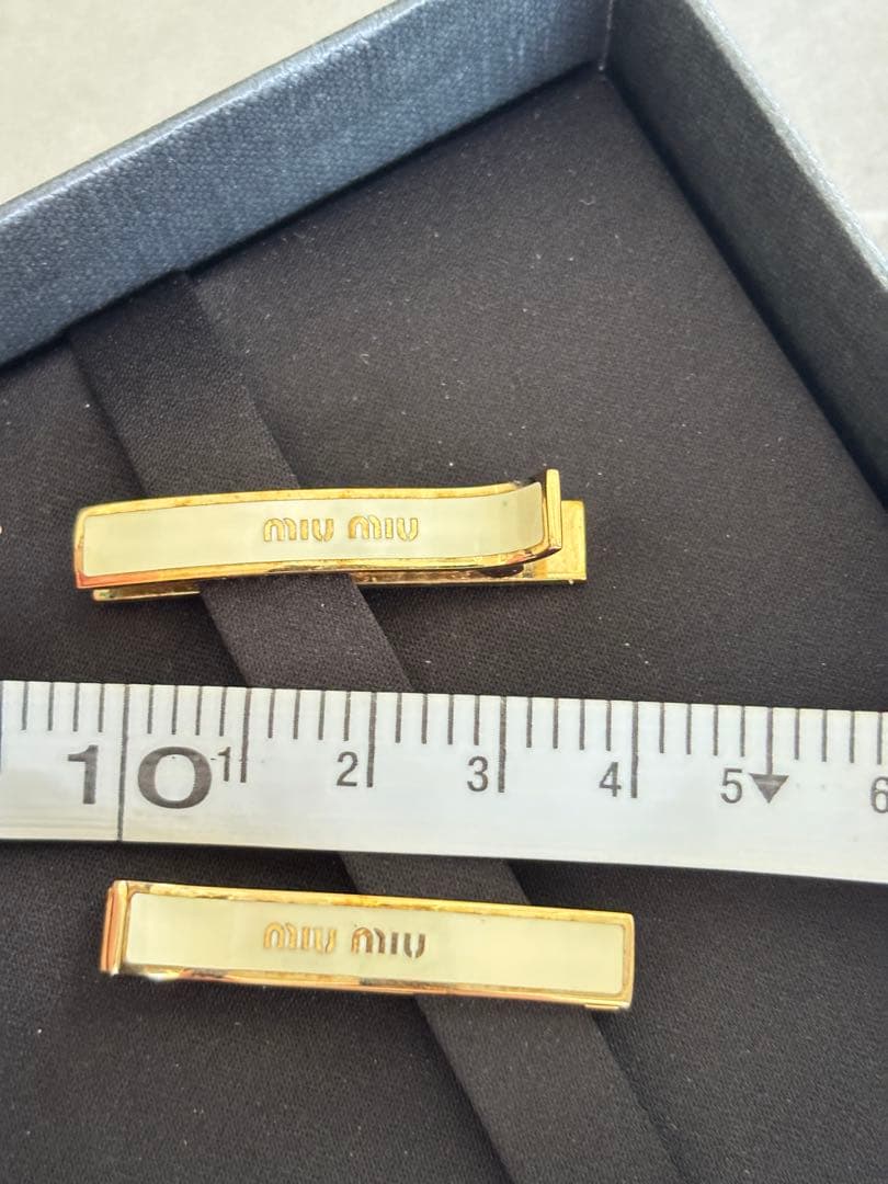 MIU MIU ヘアピン 2個セット　正規品&直営店