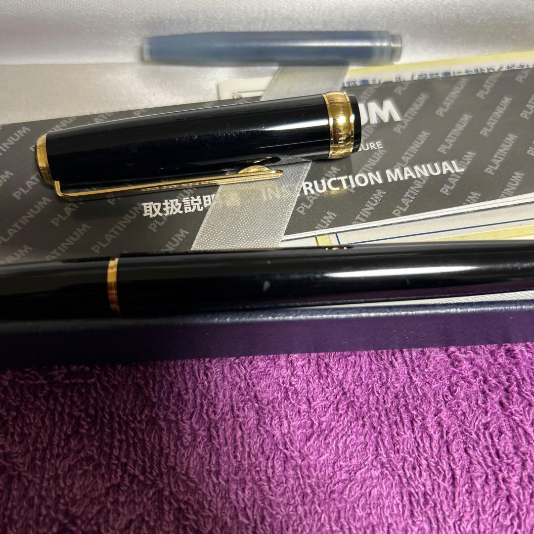PLATINUM 万年筆 黒色 樹脂製