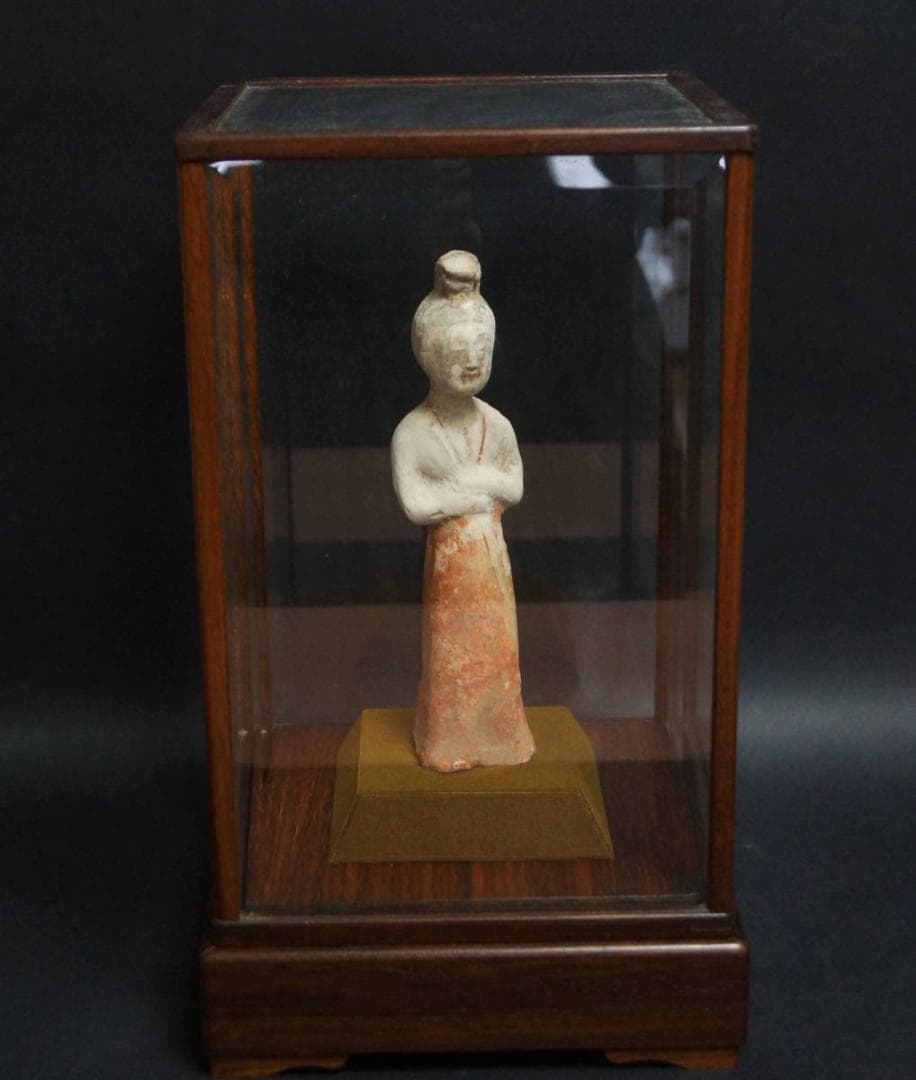 唐 加彩人物俑 貴婦人立像 唐木ガラスケース入り 置物 飾り物