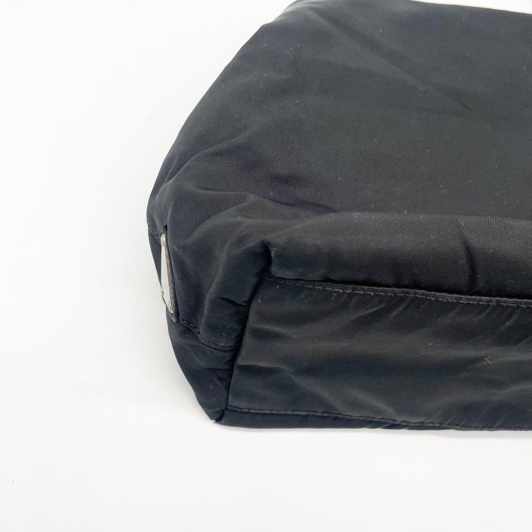 PRADA 三角ロゴ　トートバッグ　ハンドバッグ　ナイロン　ブラック