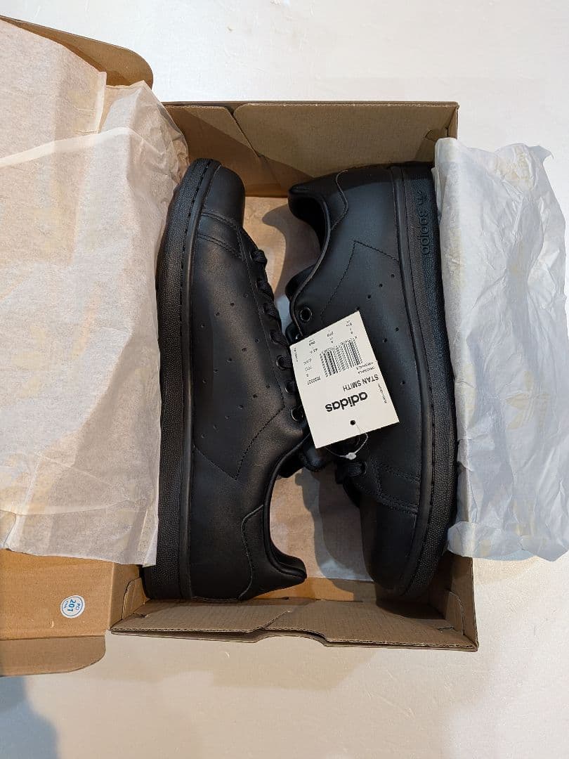 新品　adidas STAN SMITH　アディダス スタンスミス　27.5㌢