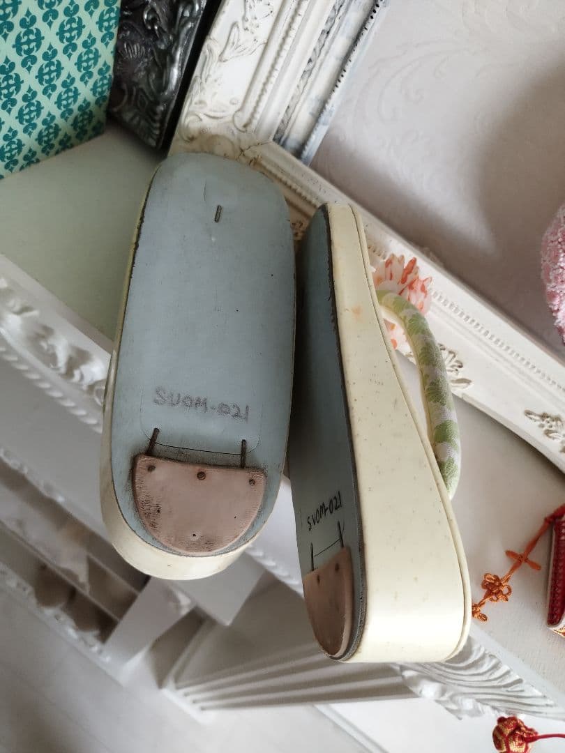 アンティーク白、ブルーの着物と作り帯セット